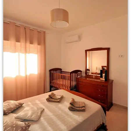 Apartamento Viagens 奎特里拉